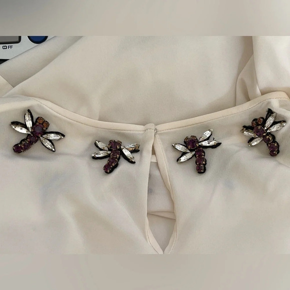 Authentic dolce & gabanna white silk short with Crystal. - Picture 6 of 10